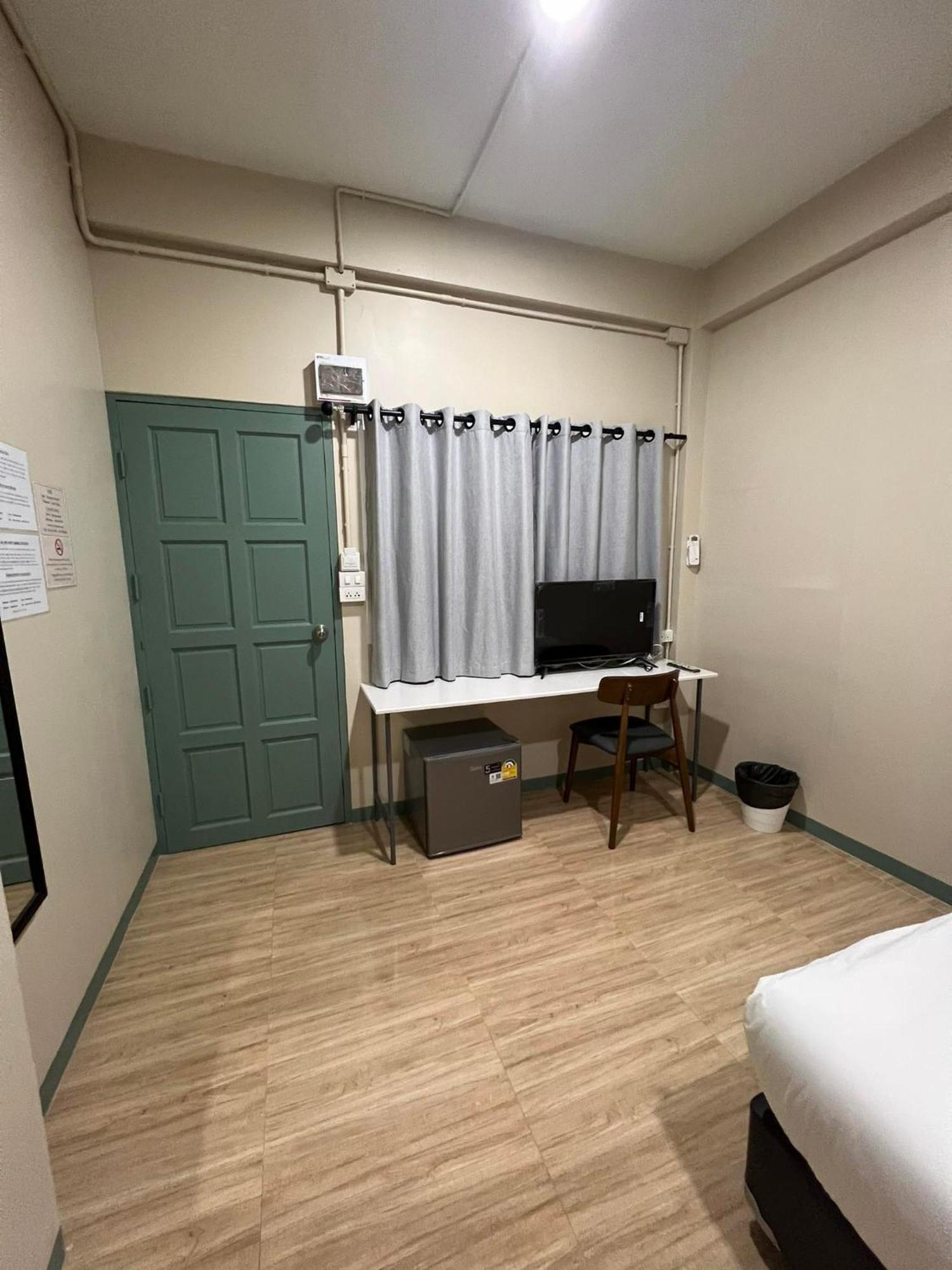 Bangwa House - Mrt Bangwa Station Hotel Bangkok Ngoại thất bức ảnh